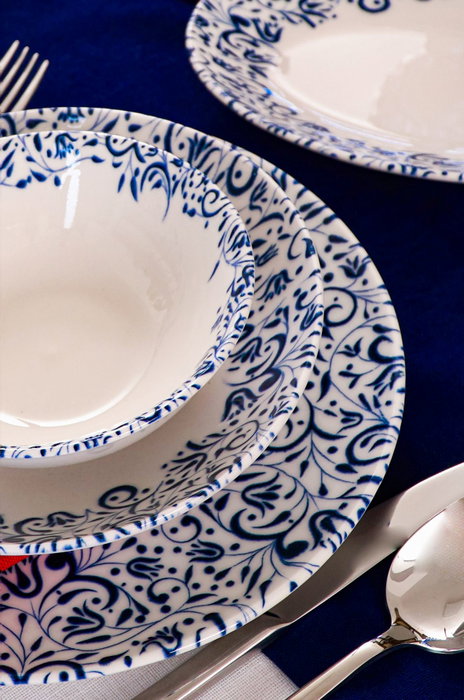 Hermia Laleli Juego de Cena de Porcelana 18 Piezas Blanco y Azul